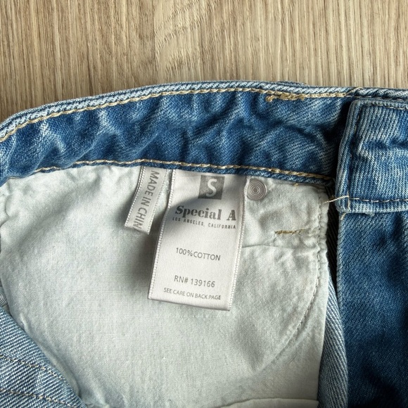 Special A Distressed Denim Cutoff Shorts Size Small - Picture 6 of 6